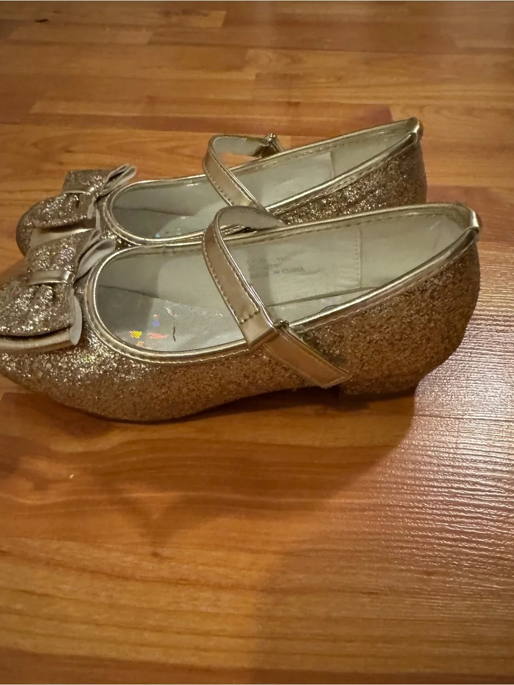Stelle Girls' Gold Glitter Mary Jane Dress Shoes with Bow Accent Size 1
